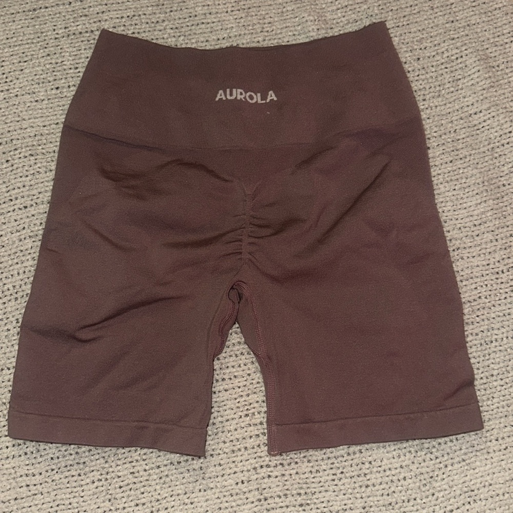 Aurola gym shorts